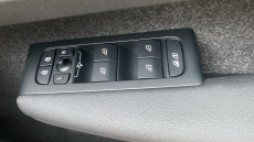 Volvo XC40 2.0 B3P Plus Dark 5dr Auto Petrol Estate